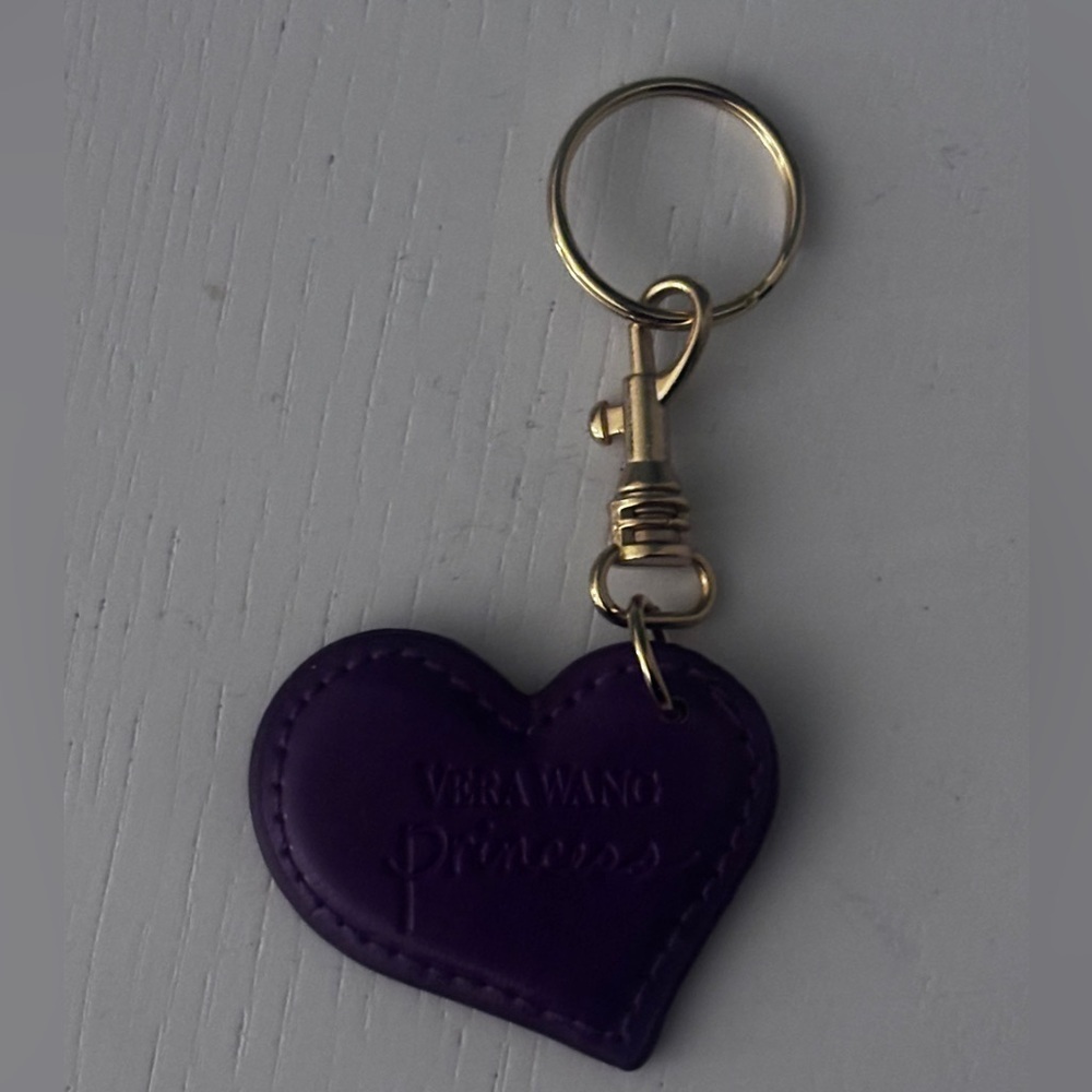 3/20$ Vera Wang Princess Purple Heart Princess Keychain
